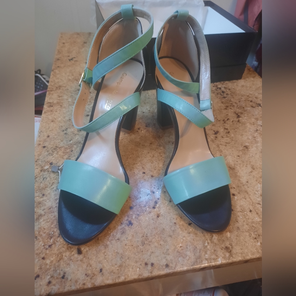 Womans Heeled Sandals